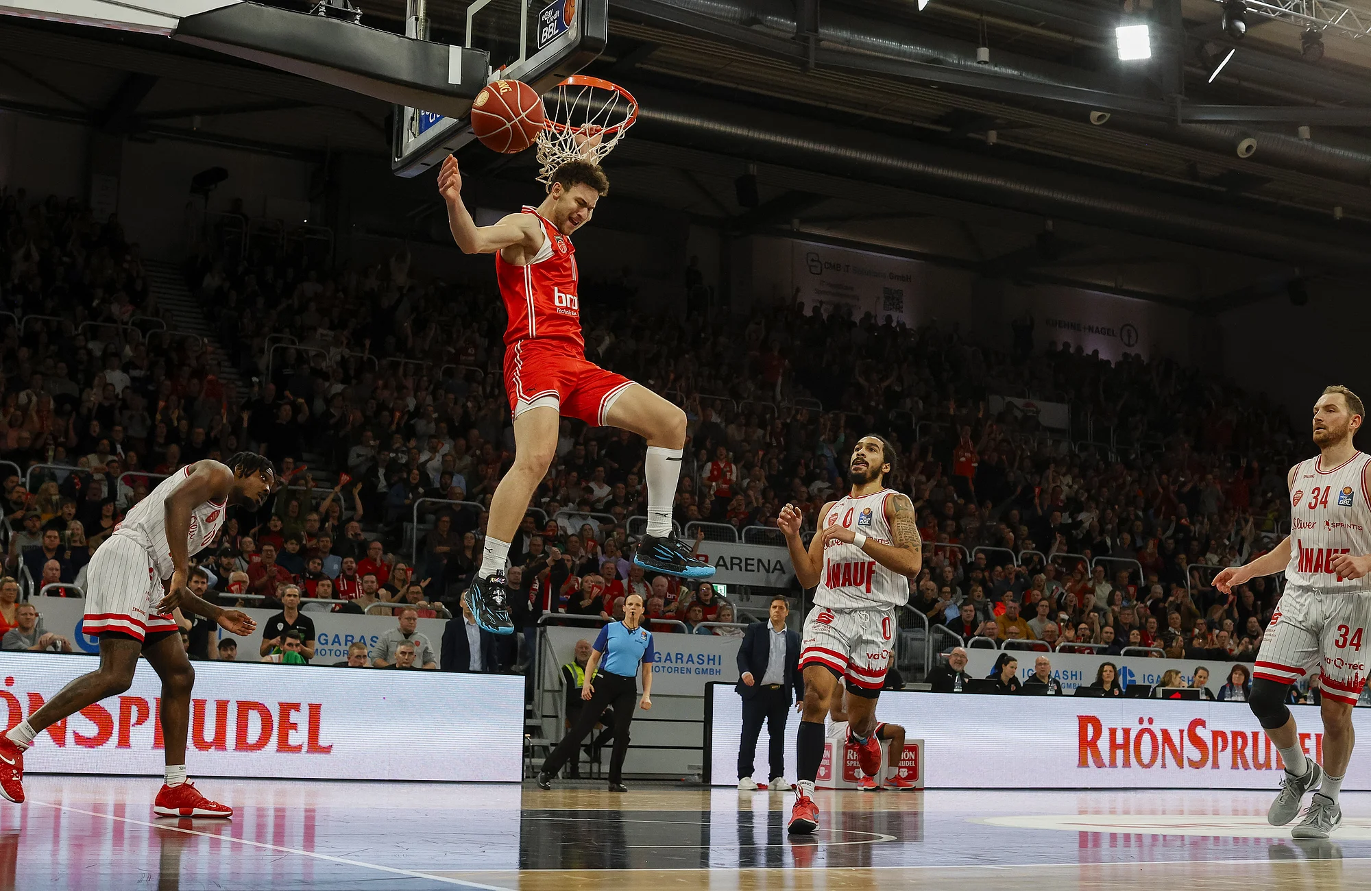 Bamberg Baskets - Würzburg Baskets / Wuerzburg / easyCredit-BBL / Basketball Bundesliga / Saison 2023/24 / Spieltag 13 / 27.12.2023, Brose Arena BambergFoto:  Daniel Löb / Loeb