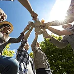 Familiengeführte Brauereien, die im handwerklichen Brauverfahren ihre teils international prämierten Bierspezialitäten herstellen, prägen die Brauereikultur in Bamberg und im Bamberger Land – ideal für individuelle Besuche oder auch für Gruppen.