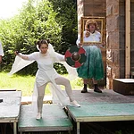 Das Bamberger Theater Chapeau Claque präsentiert auf der Freilichtbühne im Burggraben der Altenburg den Kinderbuchklassiker "Das kleine Gespenst" von Otfried Preußler.