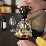 Bei der neuen Themenführung "Mit 0,nix durch Bamberg" wird Bamberger Rauchbier ohne Alkohol gekostet.