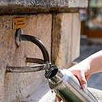 Trinkwasser aus dem Adlerbrunnen