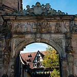 Der Torbogen in den Hof der Alten Hofhaltung wird auch Schöne Pforte genannt.