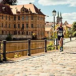Beim Weltkulturerbelauf laufen alle zwei Jahre Hobby- und Profiläufer mitten durch die Welterbestadt Bamberg.