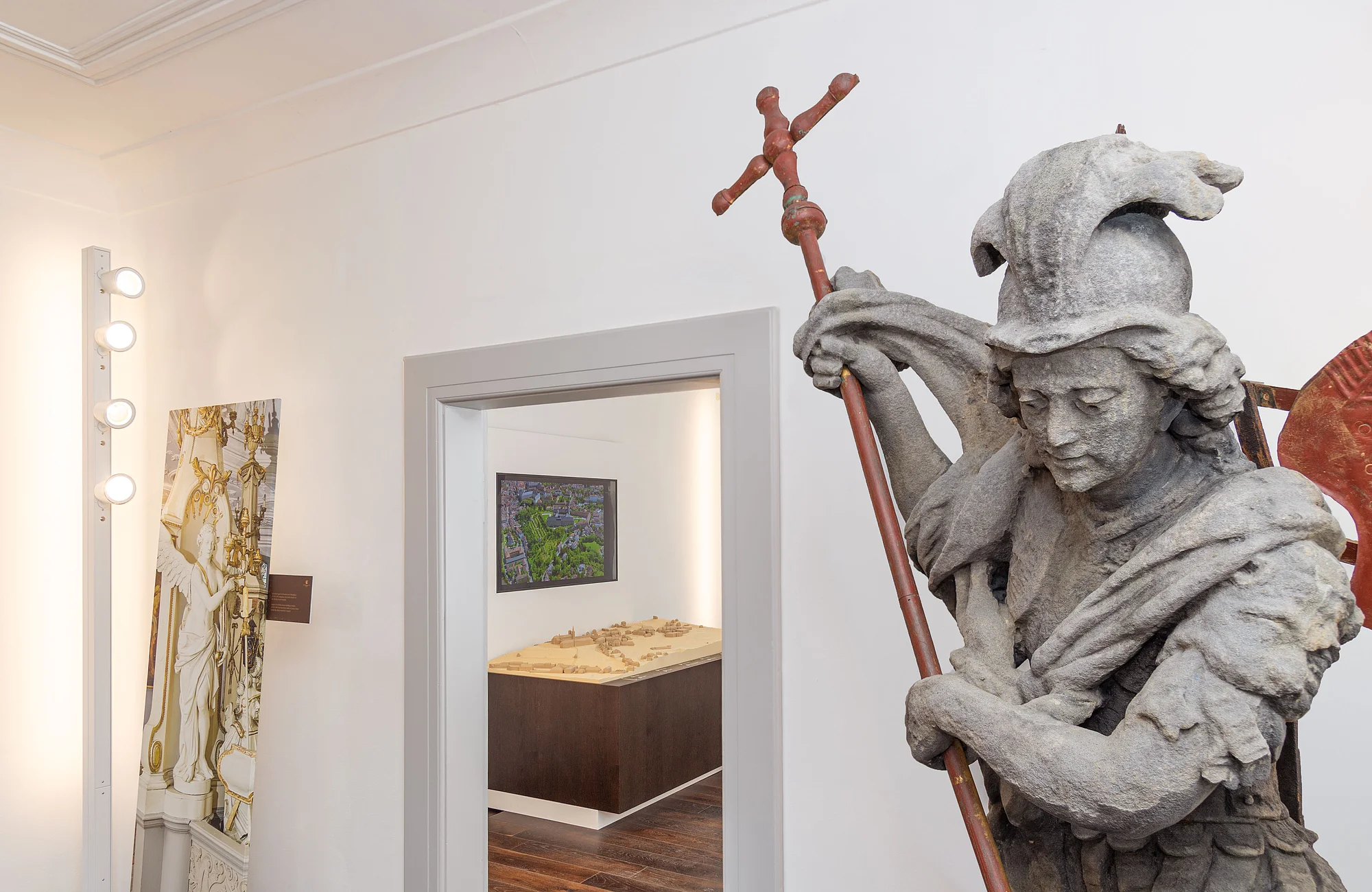 Im Informationszentrum am Michaelsberg können Interessierte mehr über die Geschichte der ehemaligen Klosteranlage erfahren.