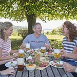 Brotzeit an der Küpser Linde