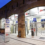 Ein Foto des Fahrradparklatzes (Radhaus) in der Brennerstraße nahe des Bahnhofs.