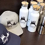 Artikel mit Stadtsilhouette