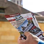 Mit den Rabattkarten BAMBERGcard und BAMBERGcärdla sparen Besucherinnen und Besucher der Welterbestadt Bamberg bei zahlreichen Museen und Erlebnissen.