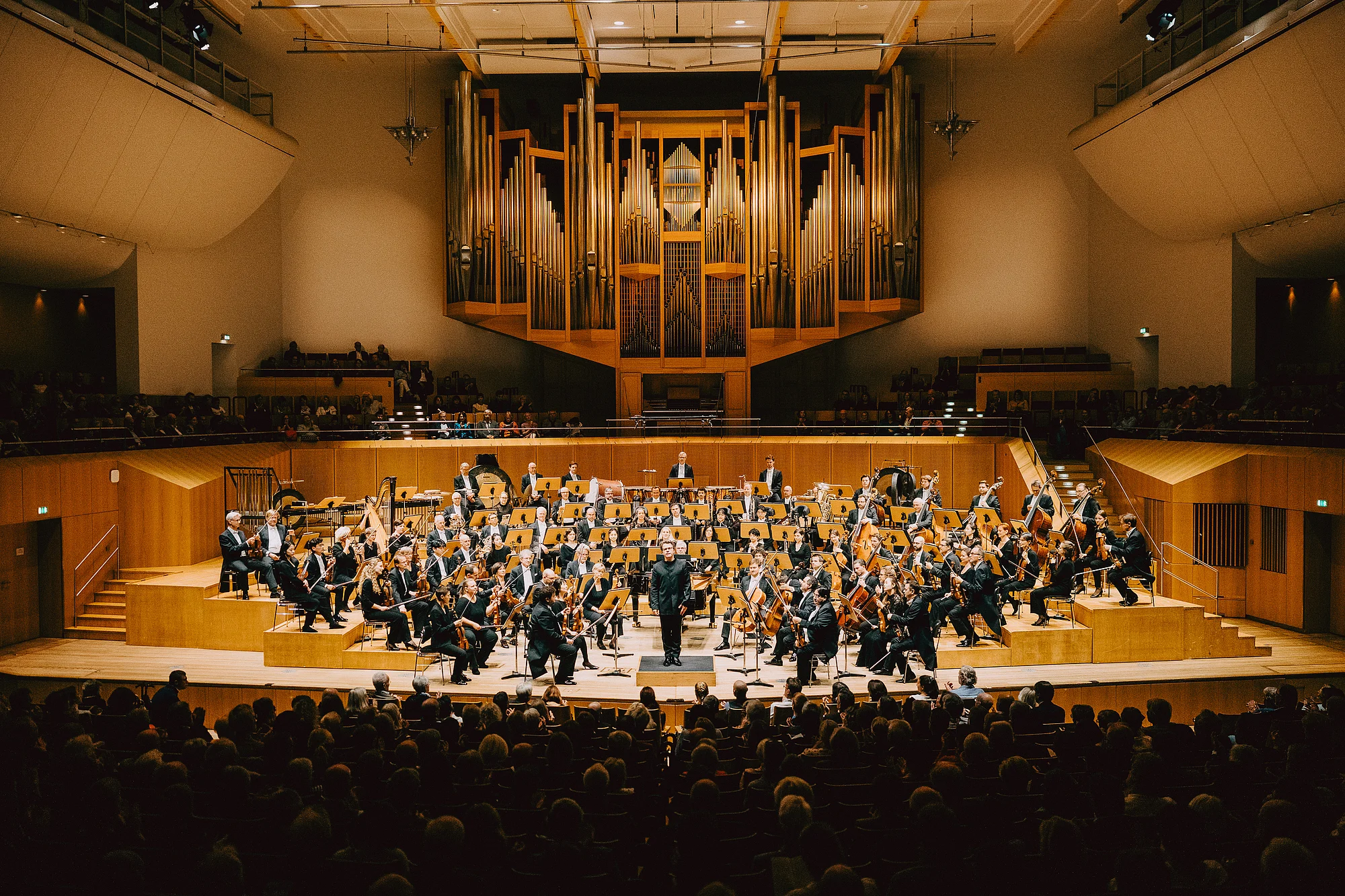 Die Bamberger Symphoniker in ihrer Heimstatt  dem Joseph-Keilberth-Saal in der Konzerthalle Bamberg.