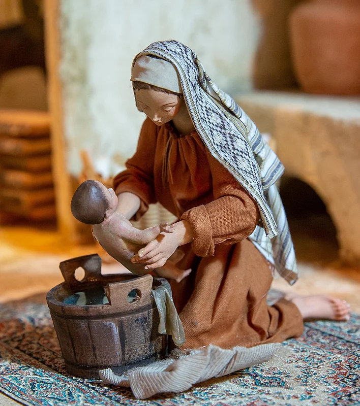 Weihnachtskrippe „Besuch der Könige“, ausgestellt in der Tourist Info in Bamberg.