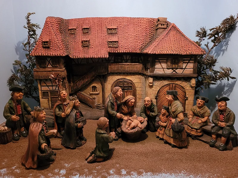 Krippe, Maternkapelle Krippenszene, zu sehen in der Weihnachtsausstellung der Krippenfreunde Bamberg in der Maternkapelle