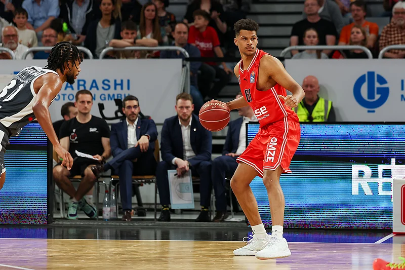 Gabriel Kuku (Bamberg Baskets, #66) Bamberg Baskets - Rasta Vechta / easyCredit-BBL / Basketball Bundesliga / Saison 2023/24 / Spieltag 33 / 09.05.2024, Brose Arena BambergFoto:  Daniel Löb / Loeb