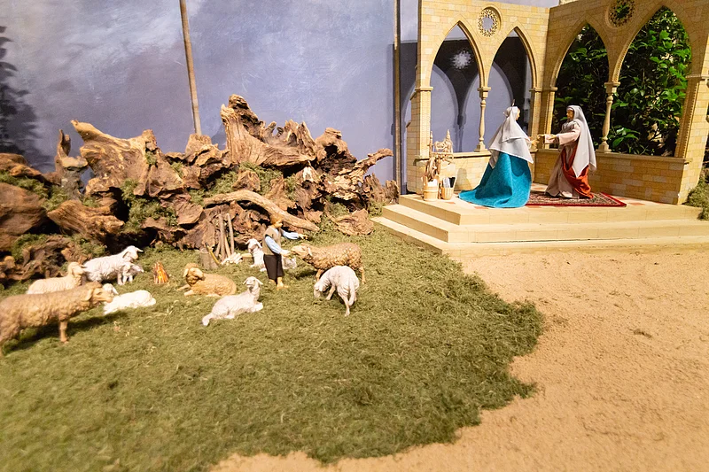 Krippe im Bamberger Dom, Szene Mariä Heimsuchung Krippe im Bamberger Dom, Szene Mariä Heimsuchung