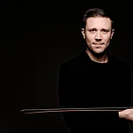 Roberto GONZÁLEZ-MONJAS Violin and ConductingPhoto: Marco Borggreve