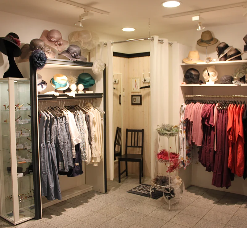 Unsere Naturmode wird abgerundet durch eine Vielfalt an besonderen Kopfbedeckungen.